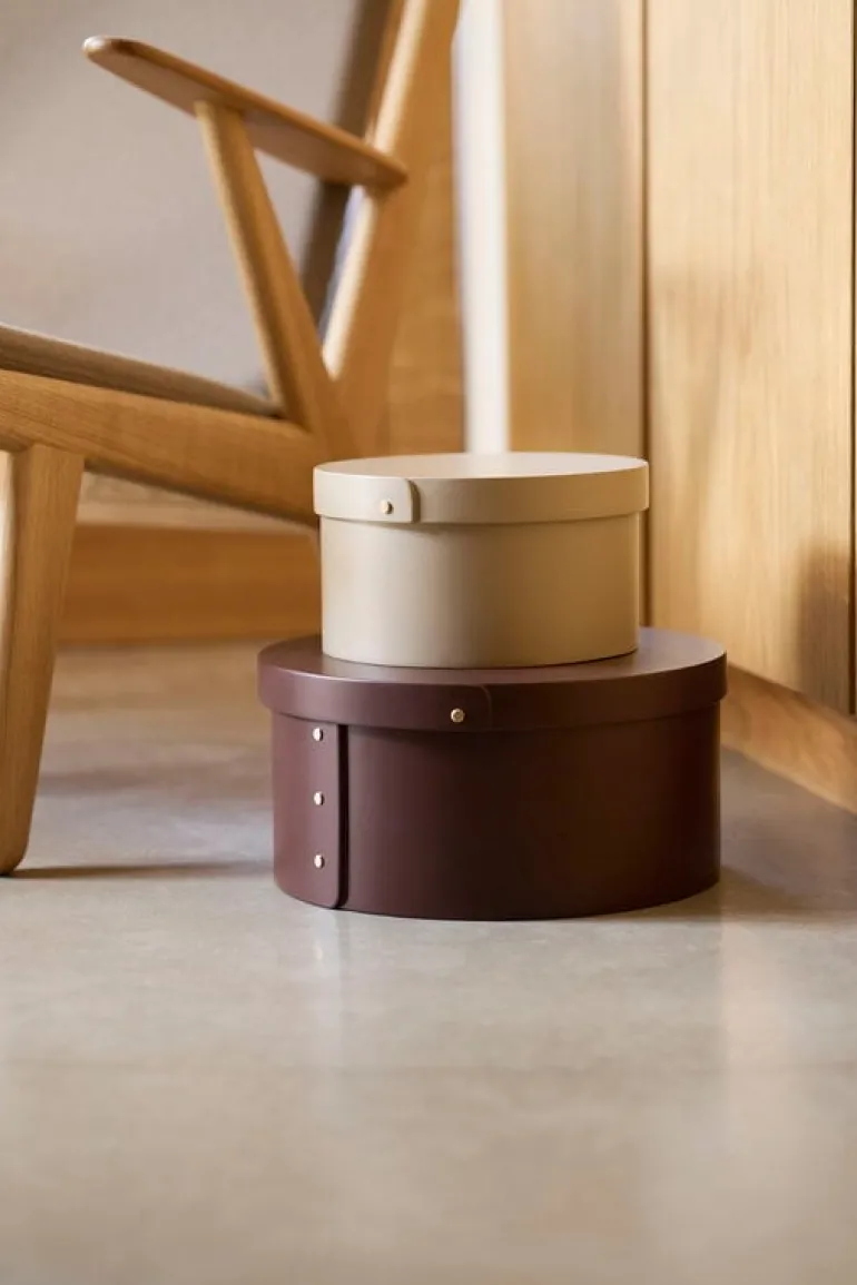 FDB Møbler X3 Drejo shaker box, 22 cm, grey beige