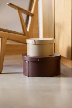 FDB Møbler X3 Drejo shaker boks, 42 cm, chocolate brown