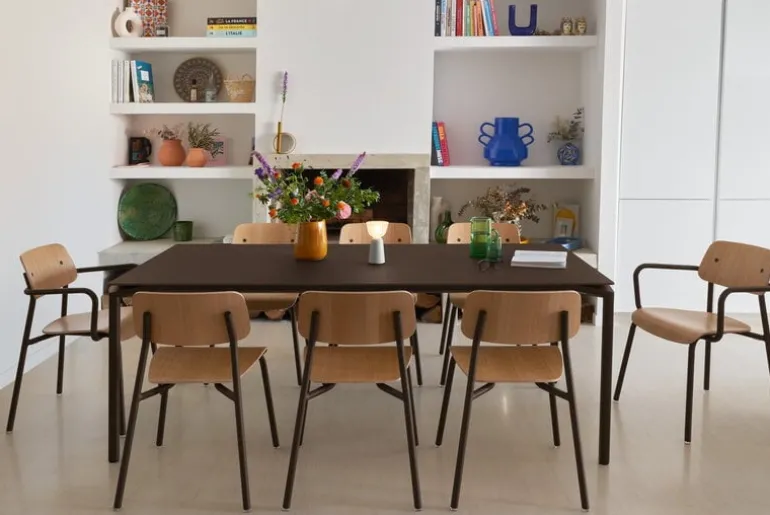 Fermob Swiing portable table lamp, 20 cm, clay grey