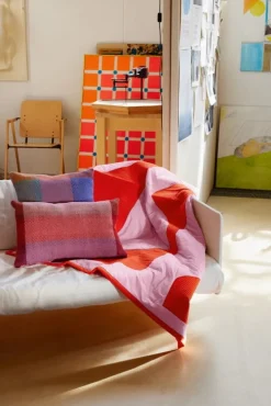 Finarte Palsta cushion, 40 x 60 cm, red