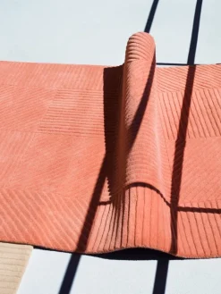 Finarte Ruusukvartsi rug, pink