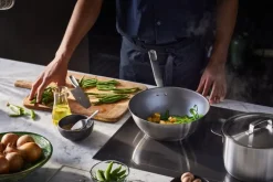 Fiskars All Steel wok pan, 28 cm