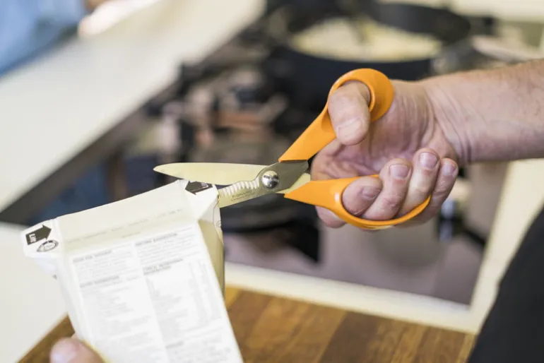 Fiskars Classic kitchen scissors