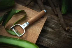 Fiskars Norden Y-peeler, swivel blade