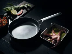 Fiskars Taiten frying pan, 26 cm