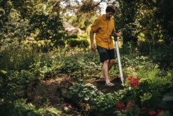 Fiskars Xact standing planter