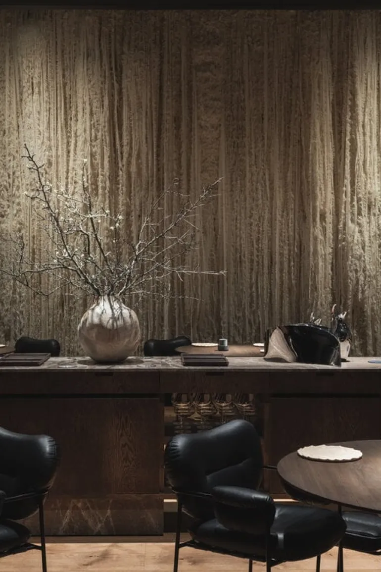 Fogia Bollo chair, black leather - black