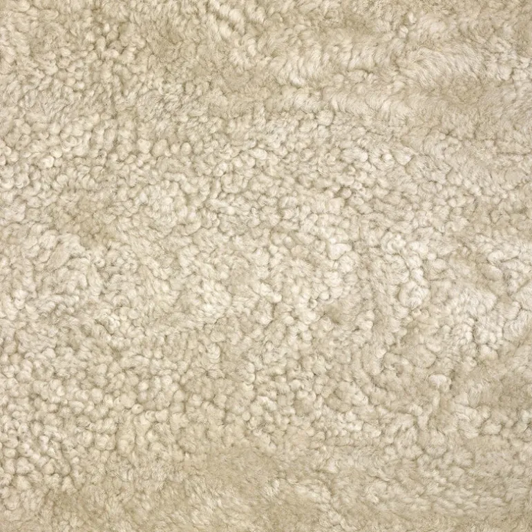 Fogia Bollo lounge chair, Mohawi sheepskin - black