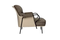 Fogia Lyra armchair, black steel - brown Kvadrat Safire 0001