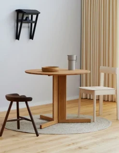 Form & Refine Alcoa pitcher, light grey