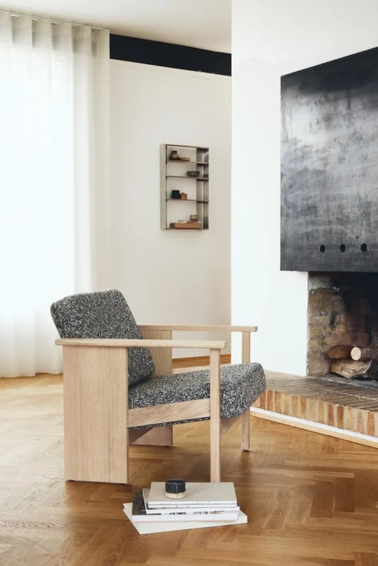 Form & Refine Block lounge chair, oiled oak - Kvadrat Zero 0004