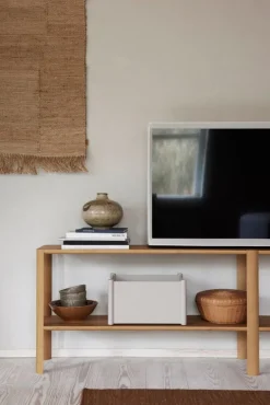 Form & Refine Leaf shelf 2x2, oak