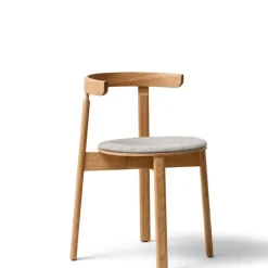 Form & Refine Lunar chair, oiled oak - Hallingdal 0227