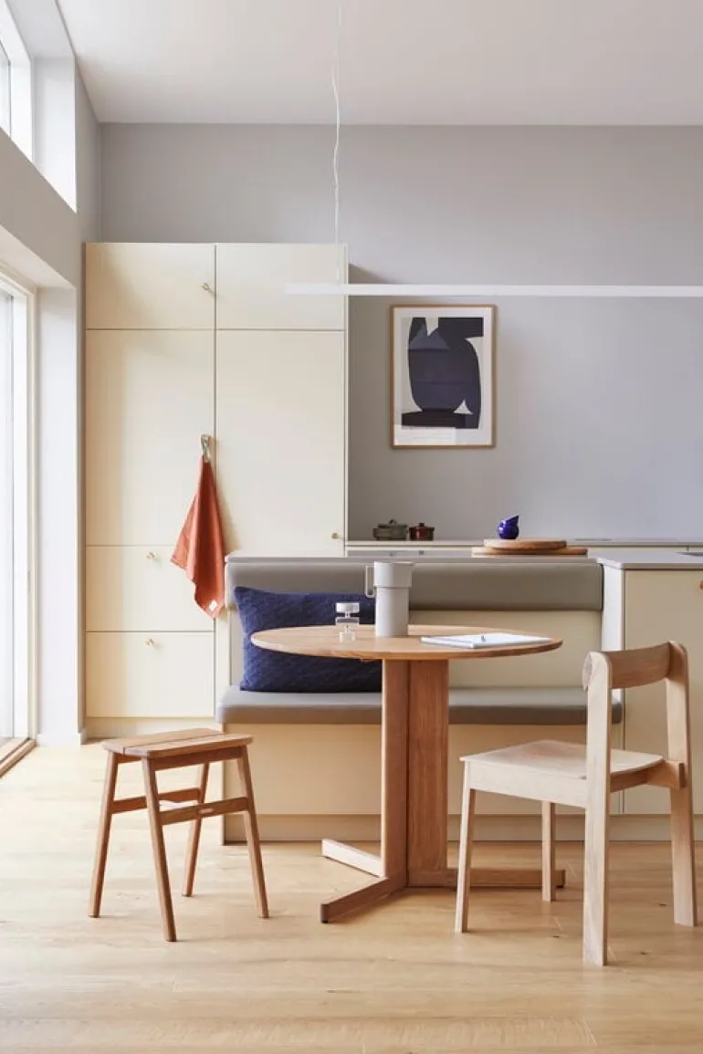 Form & Refine Trefoil table, 75 cm, oak