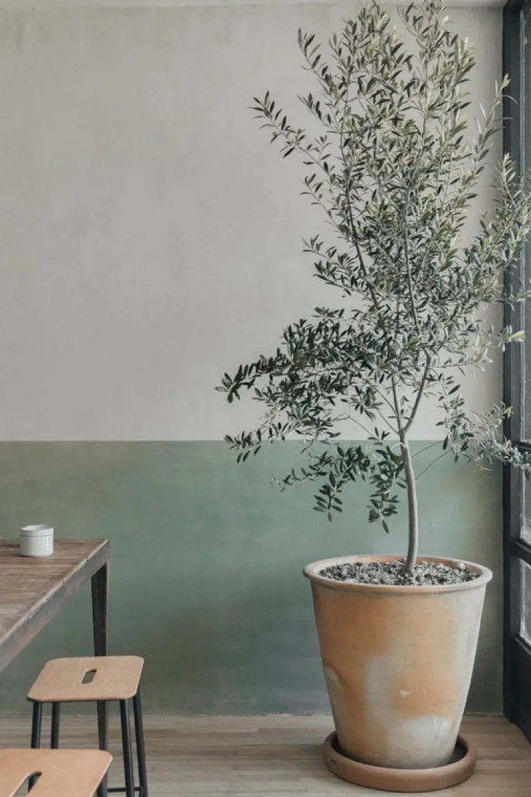 Frama Adam stool, 76 cm, natural leather - matt black