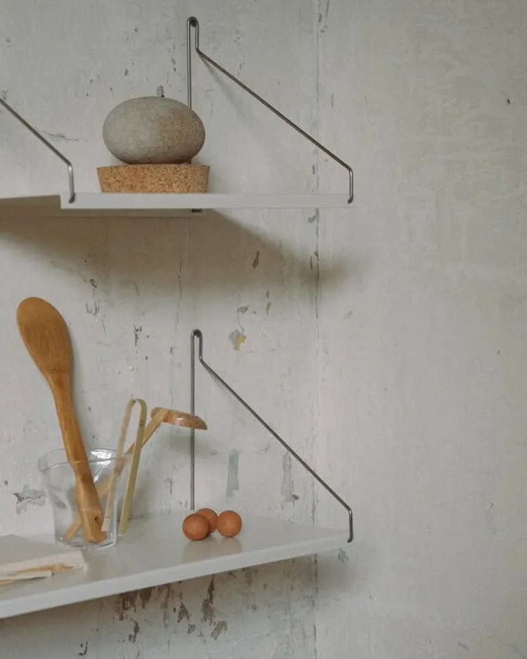 Frama D20 shelf, 40 cm, warm white steel