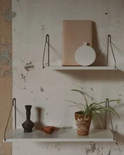 Frama D20 shelf, 40 cm, warm white steel