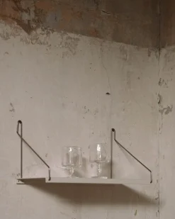 Frama D20 shelf, 40 cm, warm white steel