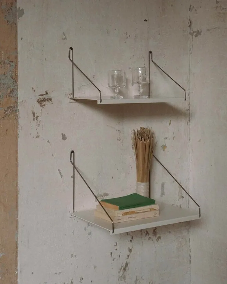 Frama D20 shelf, 40 cm, warm white steel