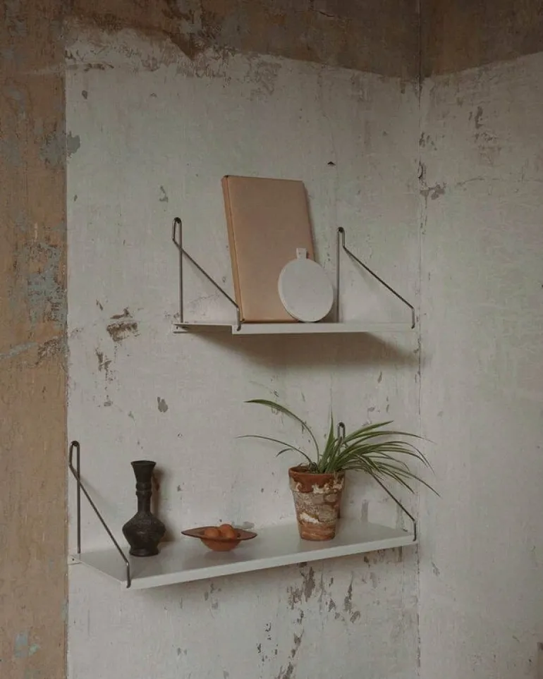 Frama D27 shelf, 60 cm, warm white steel