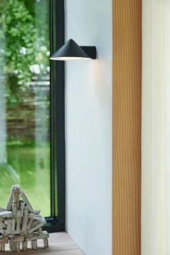 Frandsen Grasp rechargeable wall lamp, matt black