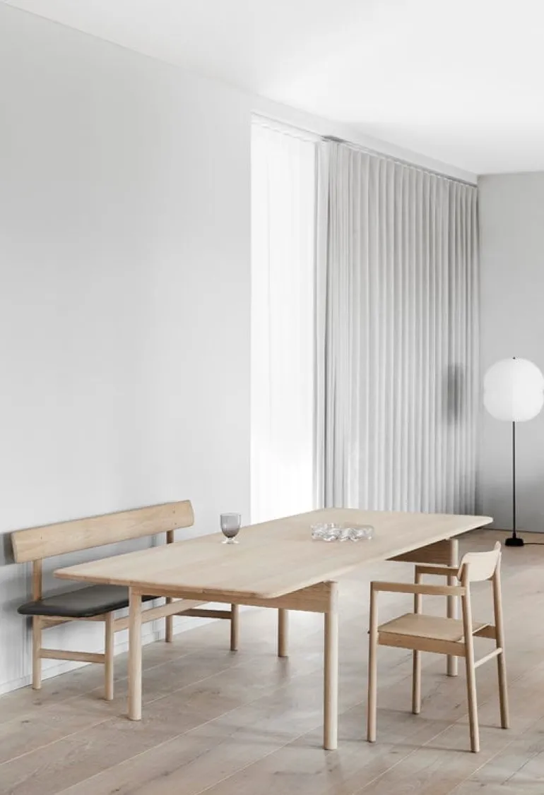 Fredericia Mogensen 3171 bench, soaped oak - black leather