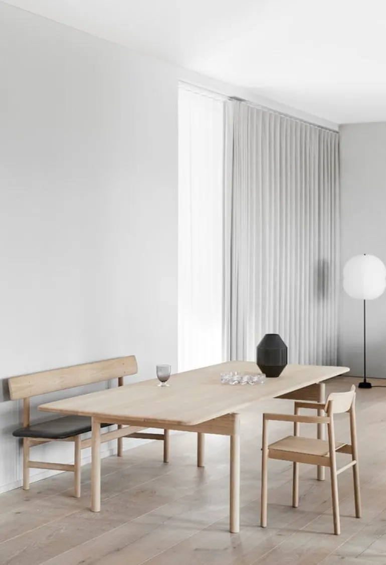 Fredericia Mogensen 3171 bench, soaped oak - black leather