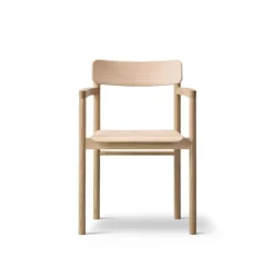 Fredericia Post armchair, oiled oak