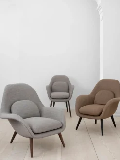 Fredericia Swoon Lounge Petit armchair, Hallingdal 65 130 - oiled oak
