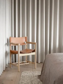 Fredericia The Spanish Dining Chair with armrests, cognac leather - oiled o