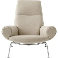 Fredericia Wegner Queen lounge chair, brushed chrome - light beige