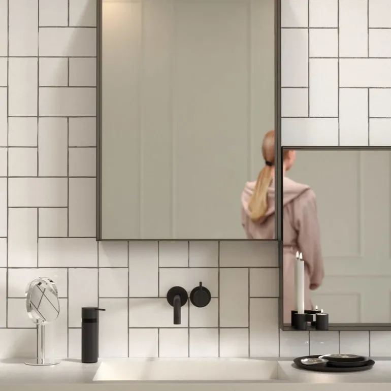 Frost Nova2 soap dispenser 1, brushed steel