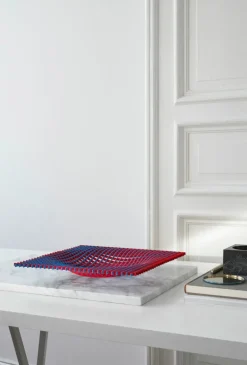 Fundamental Berlin Gravity tray, 36 x 36 cm, Pompidou