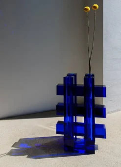 Fundamental Berlin Hash vase, cobalt