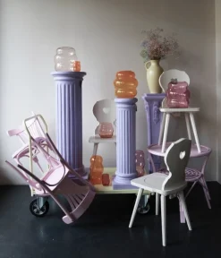 Fundamental Berlin Muse vase, medium, rubine