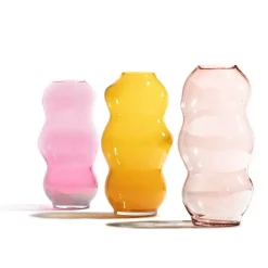 Fundamental Berlin Muse vase, large, rubine