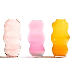 Fundamental Berlin Muse vase, large, rubine