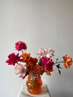 Fundamental Berlin Muse vase, medium, saffron