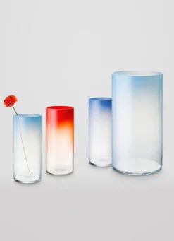 Fundamental Berlin Rise table vase, racing red