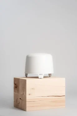 Genelec F One (B) active subwoofer, white