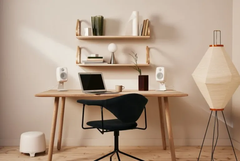 Genelec F One (B) active subwoofer, white