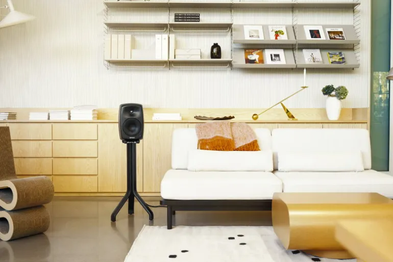 Genelec Triol speaker stand, black