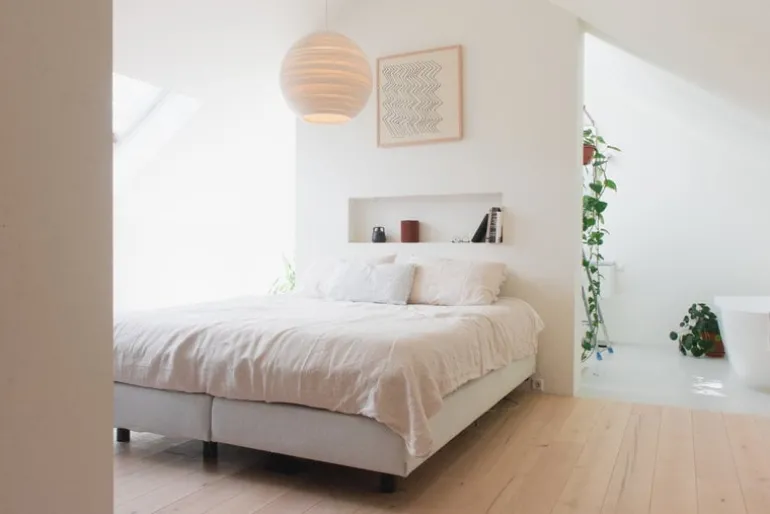 Graypants Moon18 pendant, white