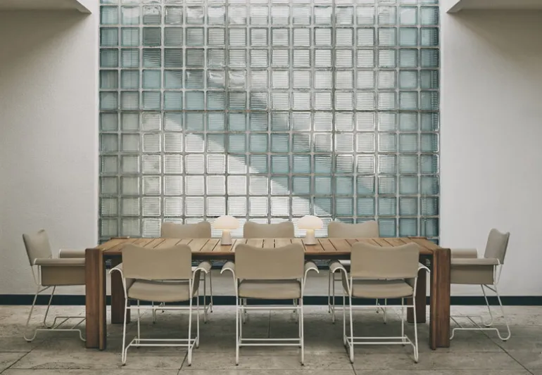 GUBI Atmosfera table, 281 x 105 cm, teak