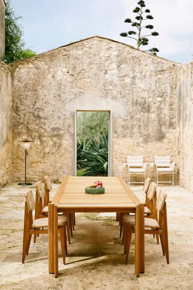 GUBI Atmosfera table, 281 x 105 cm, teak