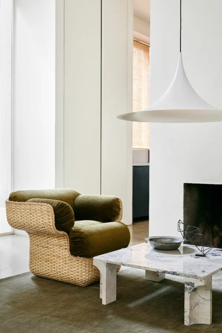 GUBI Basket lounge chair, rattan - Mumble 40