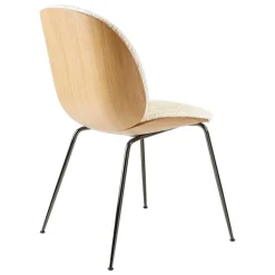 GUBI Beetle chair, black chrome - oak - Karakorum 001