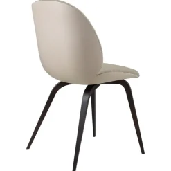 GUBI Beetle chair, smoked oak - beige - Light Boucle 008