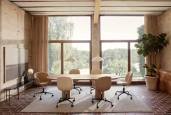 GUBI Beetle meeting chair w/ castors, height-adjust., Karakorum 003