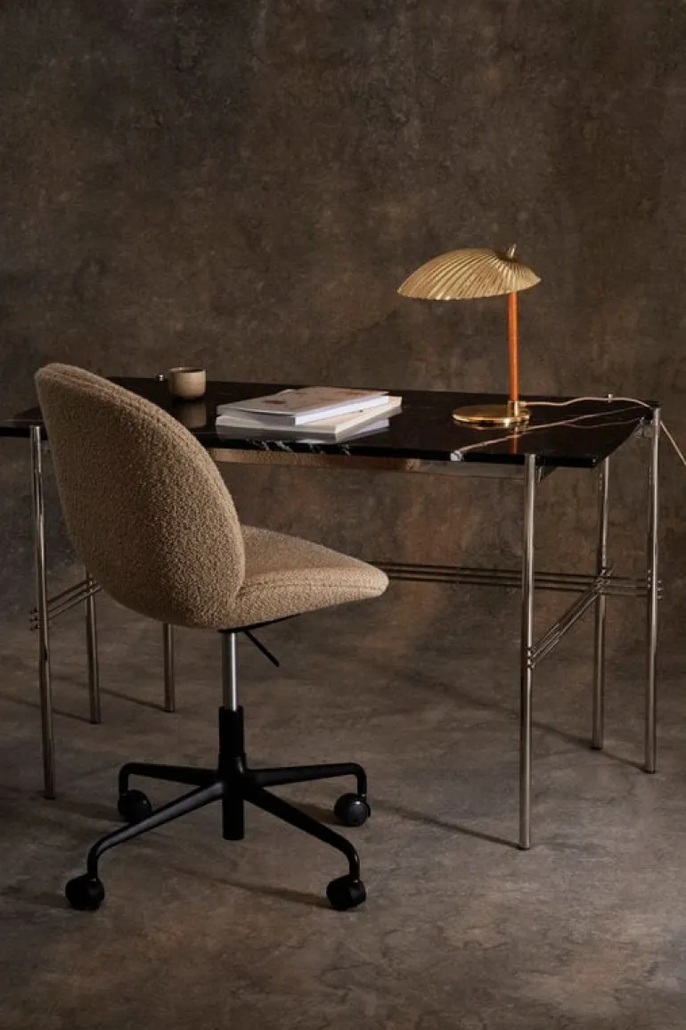 GUBI Beetle meeting chair w/ castors, height-adjust., Karakorum 003